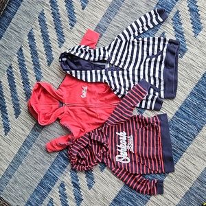 3 pack Oshkosh 18M long-sleeved hoodies